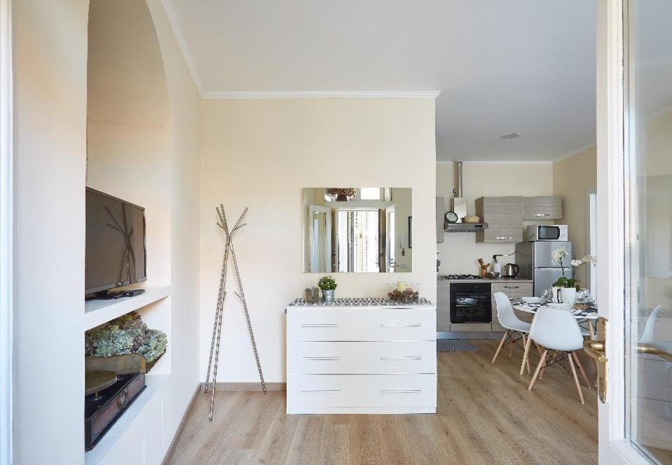קומו Beautiful Bohemian Apartment In Center Conditioned Air מראה חיצוני תמונה