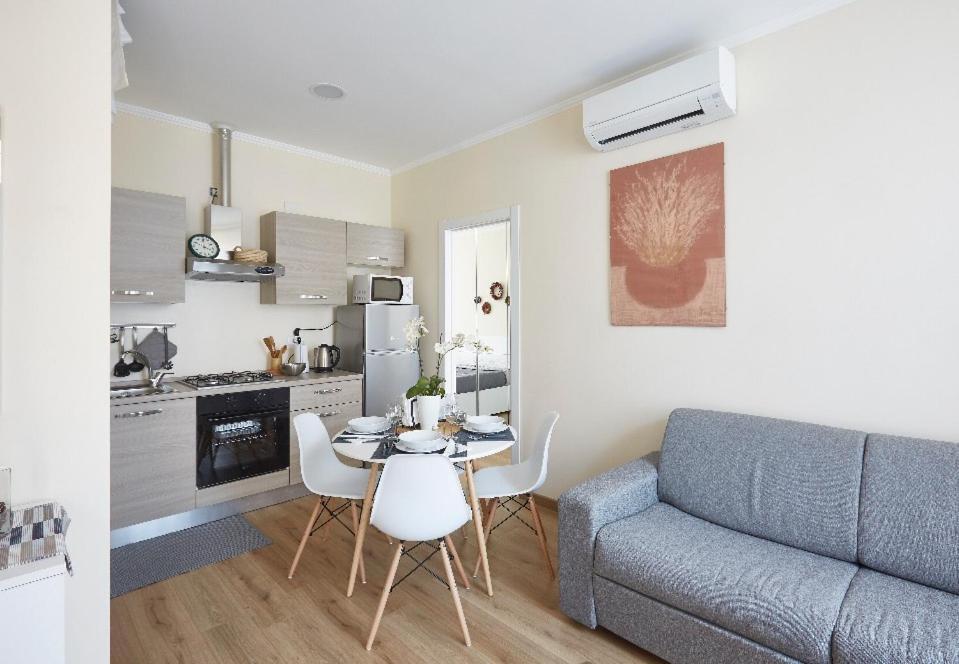 קומו Beautiful Bohemian Apartment In Center Conditioned Air מראה חיצוני תמונה